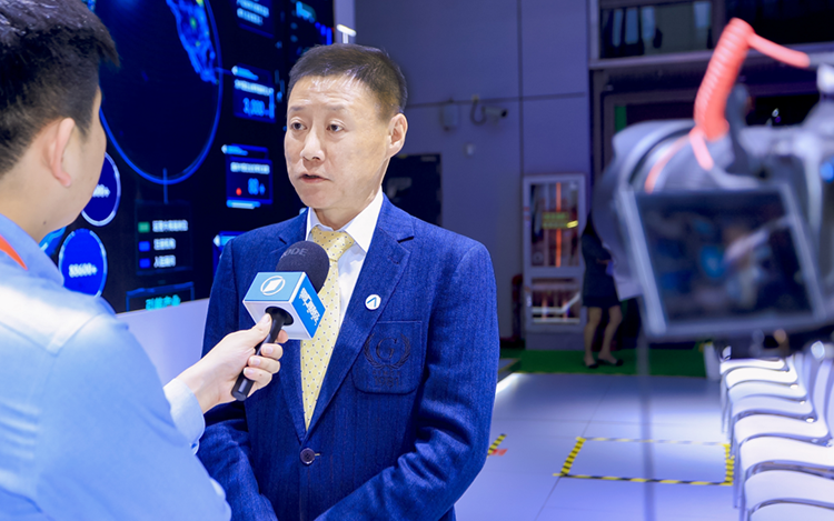 人力资源公司易币付(中国)国际高级副总裁段立新接受媒体采访