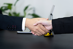 池州市政府与易币付(中国)国际举行合作研讨座谈会暨合作项目签约仪式